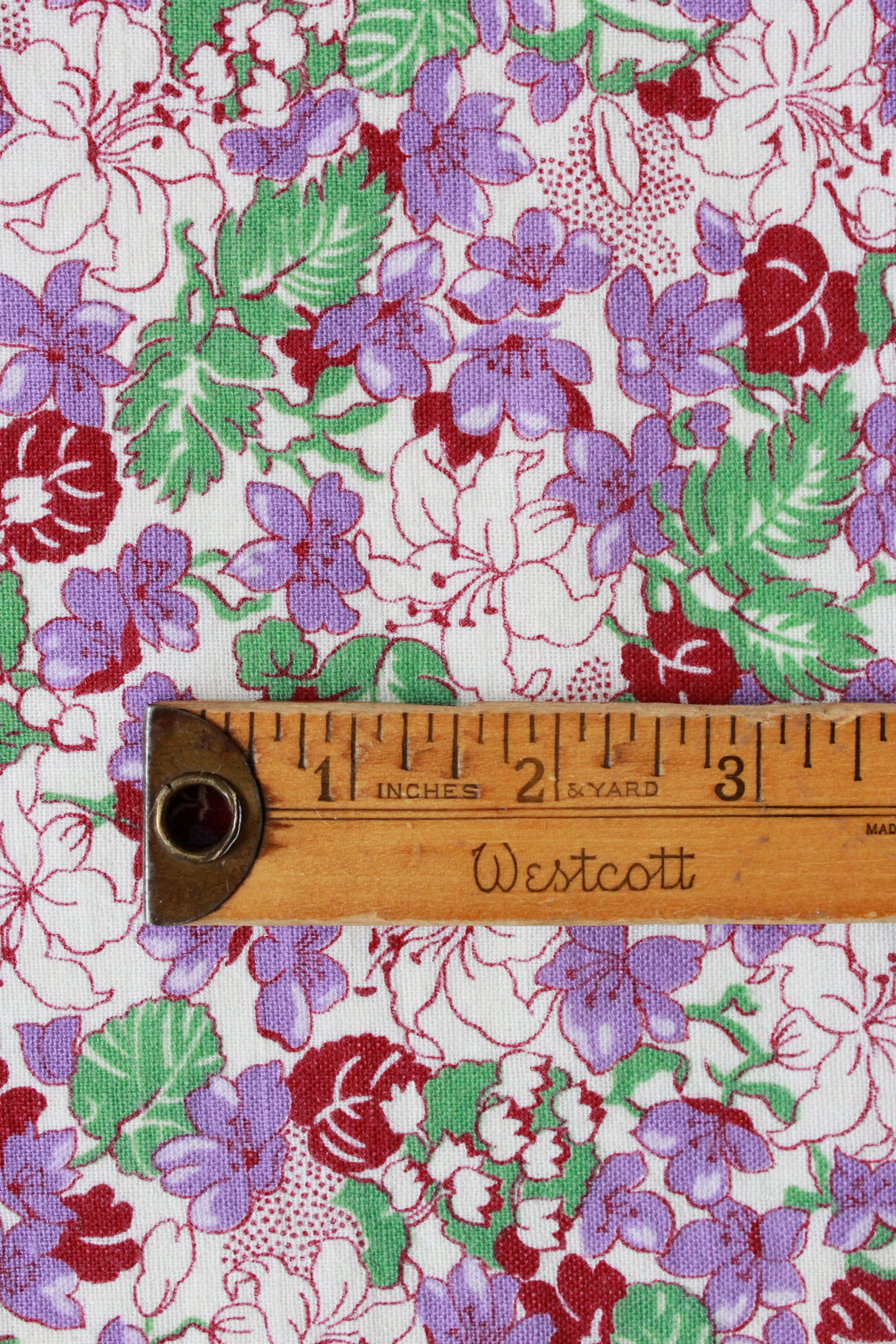 1940s Flower Feedsack with Purple/Green/White Flowers, 1940s Vintage Summer fabric