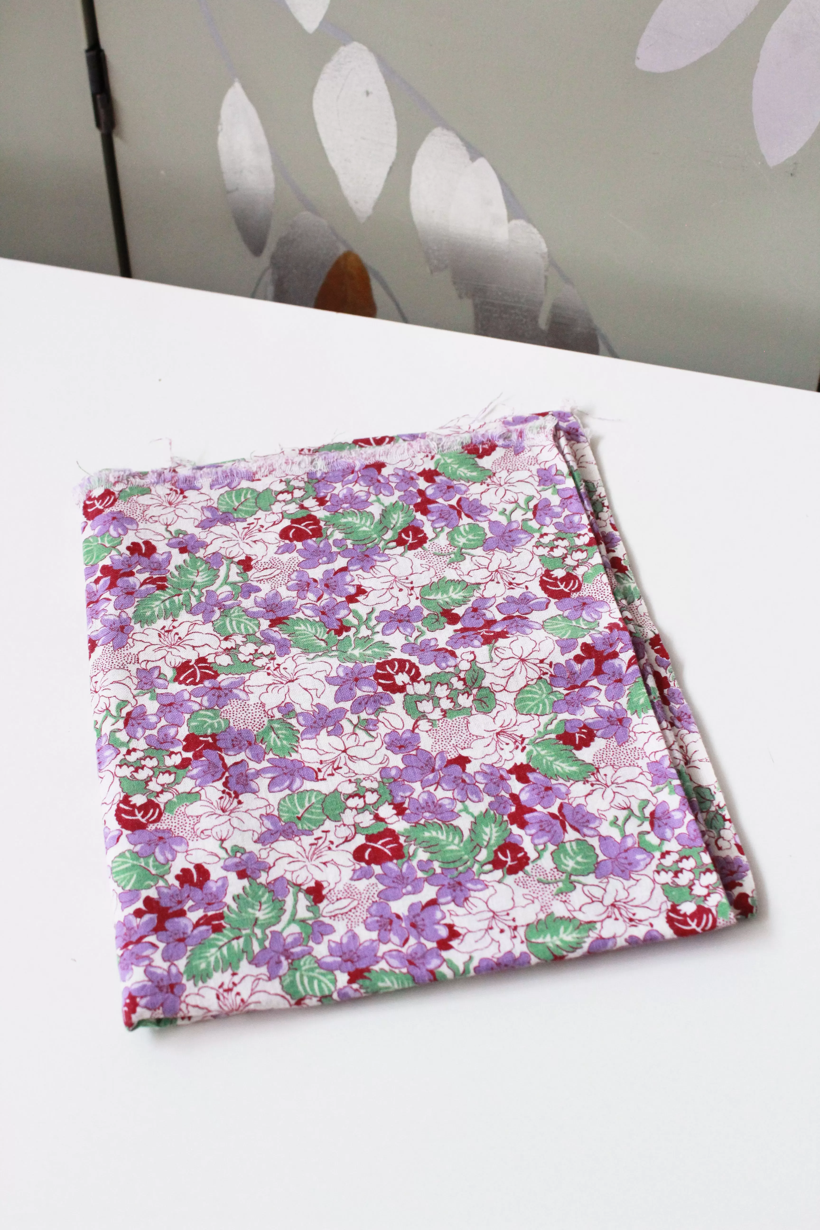 1940s Flower Feedsack with Purple/Green/White Flowers, 1940s Vintage Summer fabric