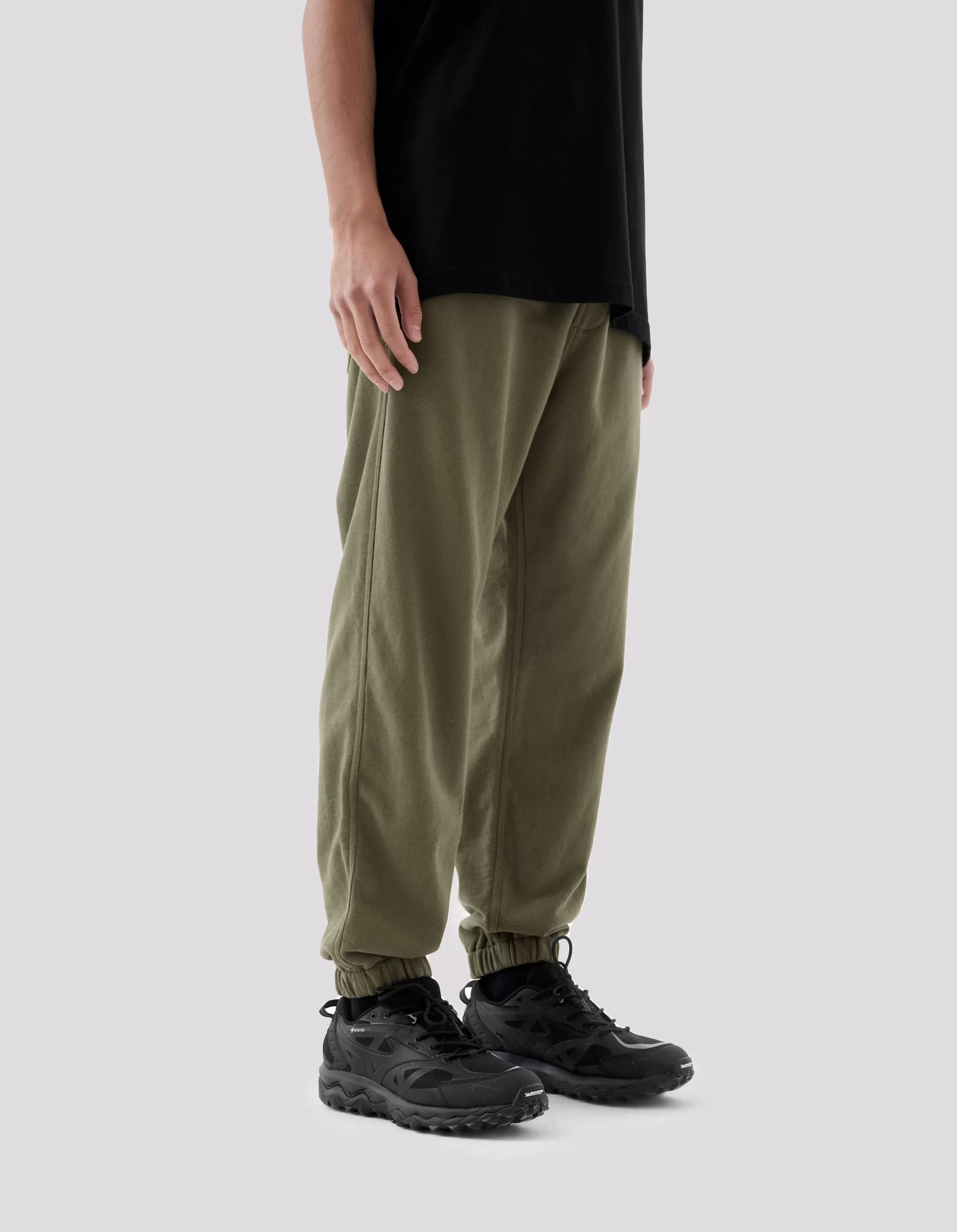 5018 Tibetan Sanskrit Sweatpants Olive OG-107F