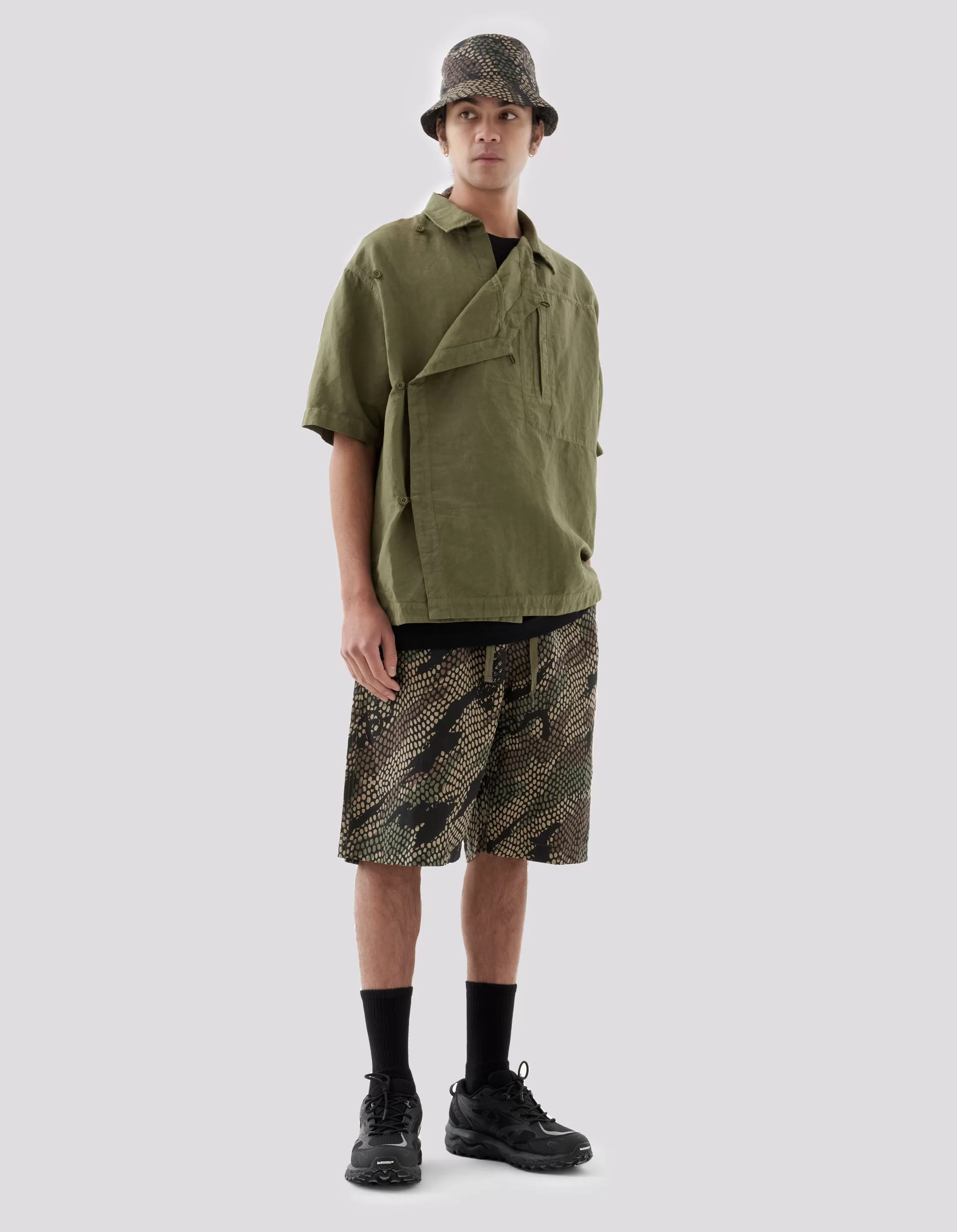 5120 Hemp Asym Monk Shirt Olive