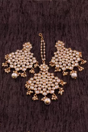 Alloy Earring Set with Maang Tikka in White