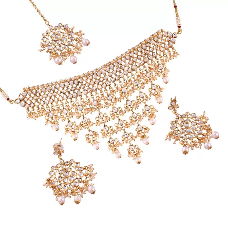 Alloy Necklace Set with Maang Tikka in White