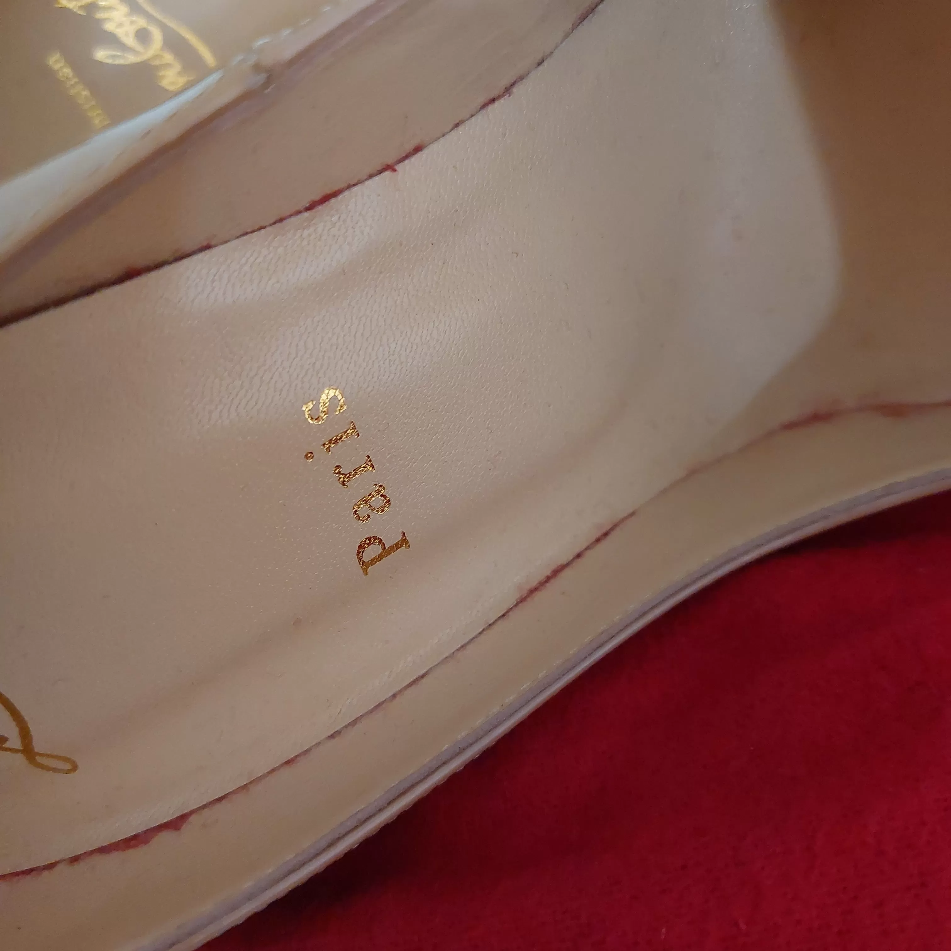 Christian Louboutin Beige Patent Leather Pointed Pumps | Like New |