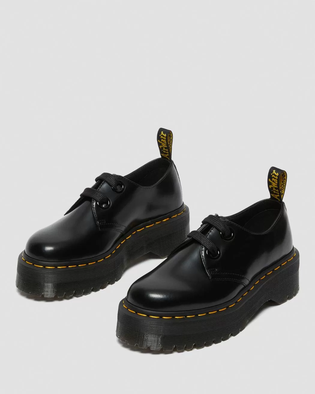 Dr. Martens Women's HOLLY LEATHER PLATFORM SHOES (Black Buttero)