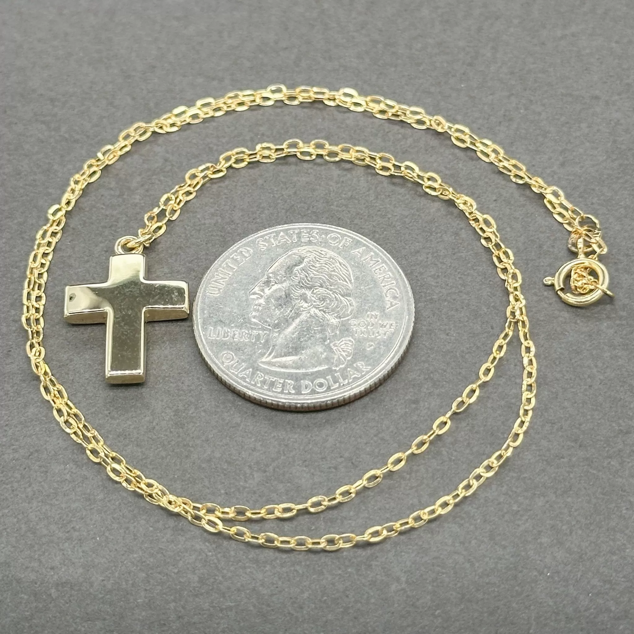 Estate 14K Y Gold 19mm Cross Pendant