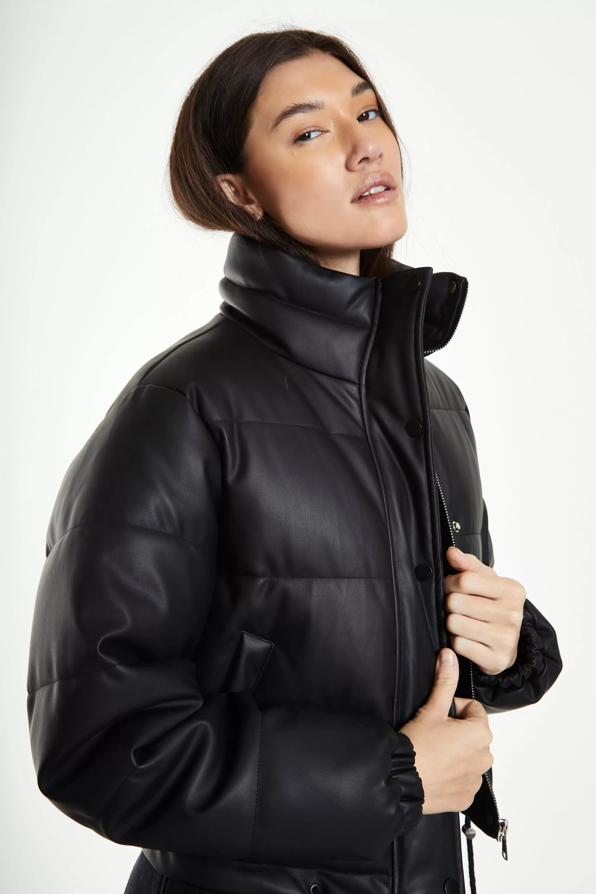 Glamorous Black Cropped Puffer Jacket with Toggles