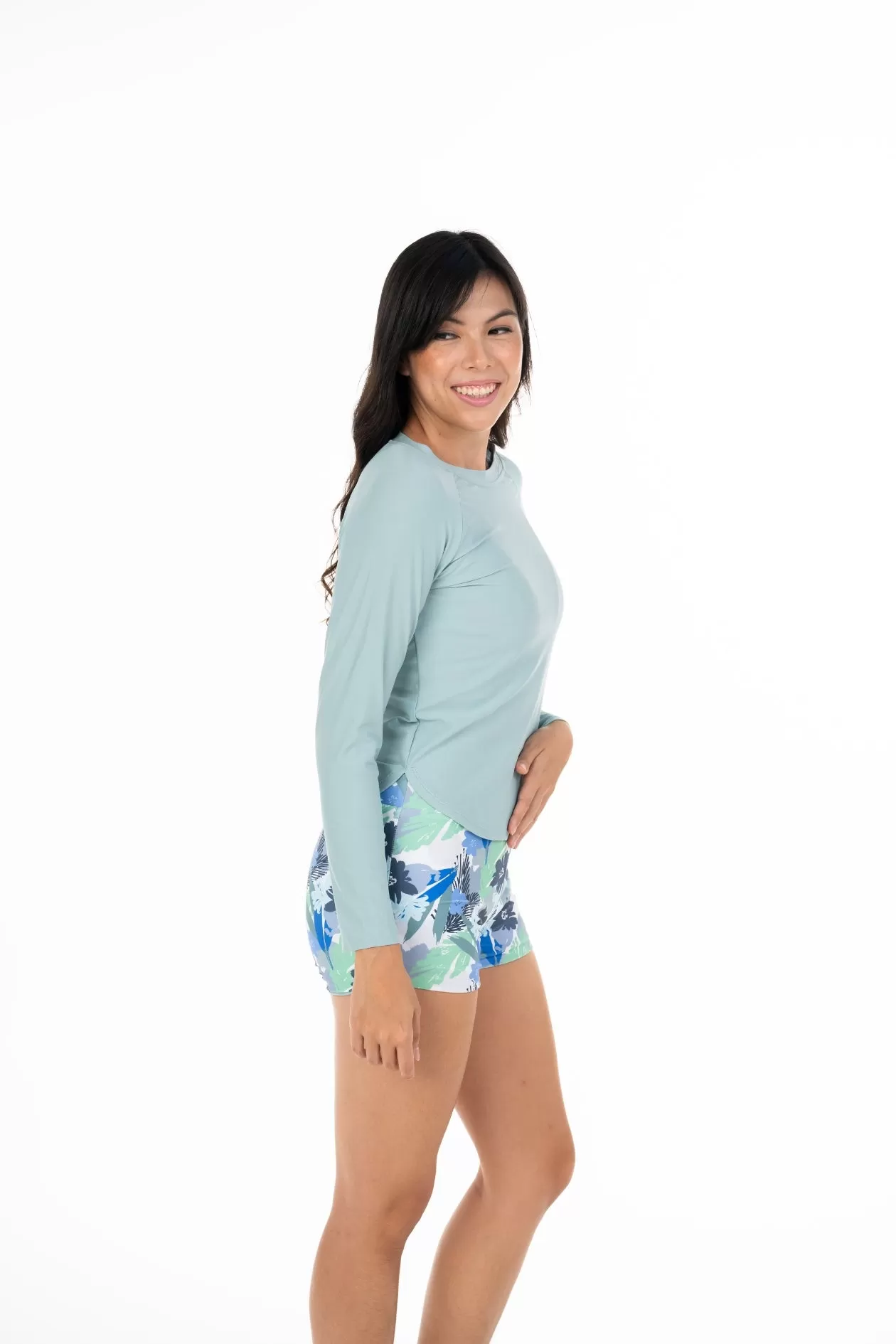 Hana Loose Fit Long Sleeve Rash Guard