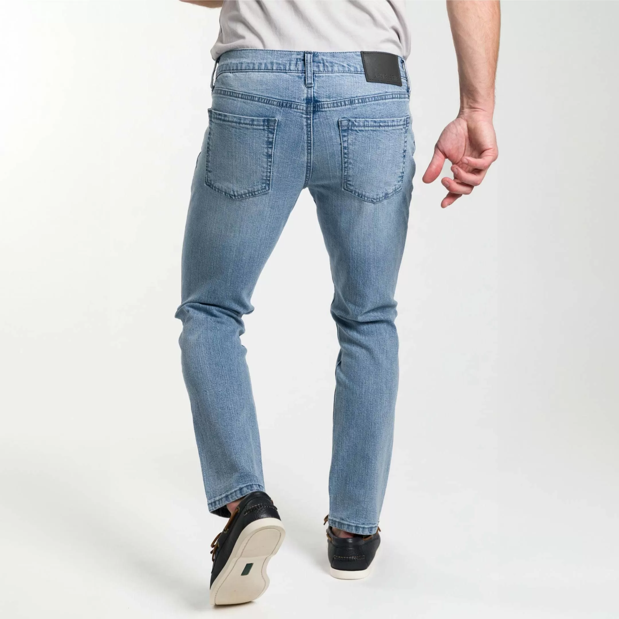 Light Wash Essential Jeans