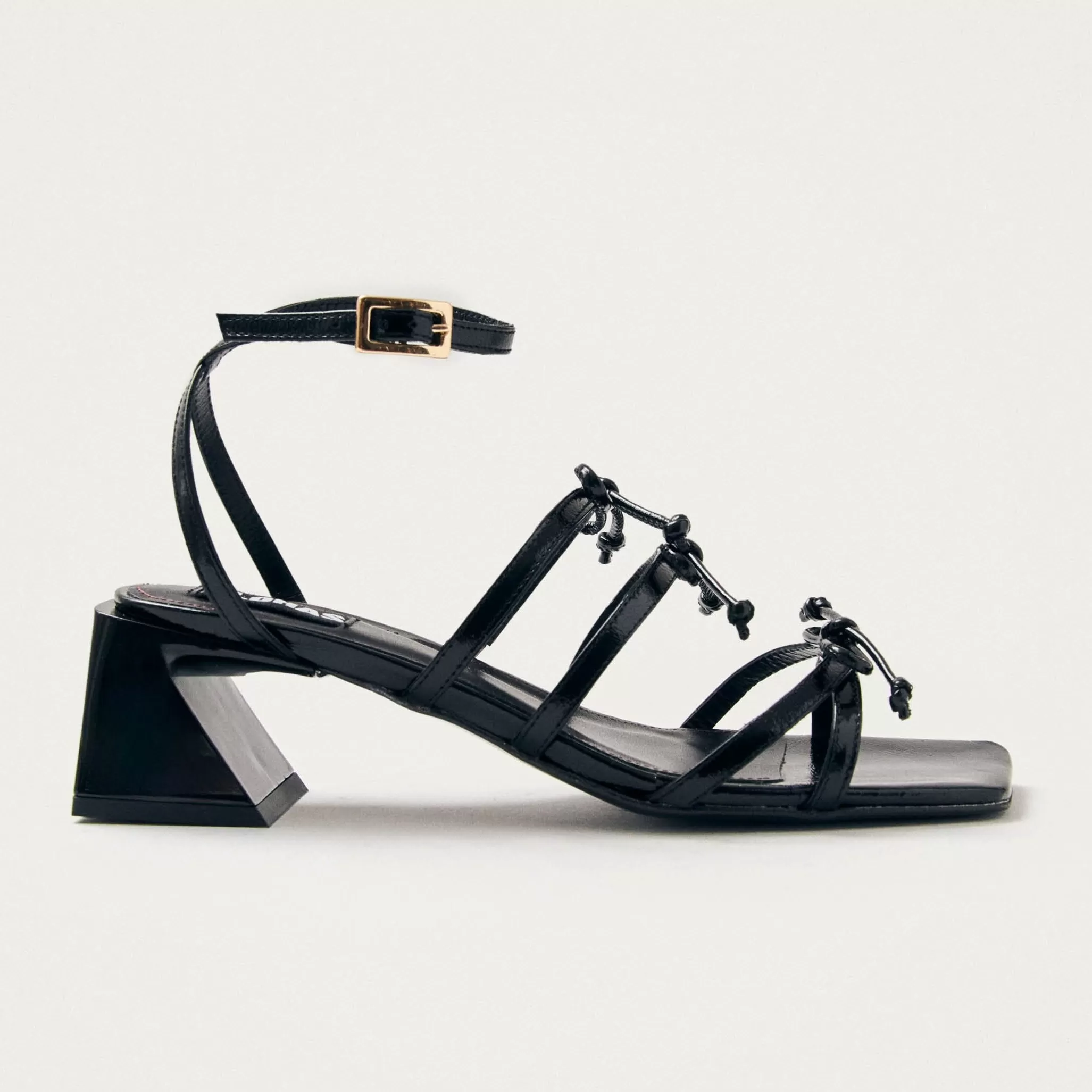 Luzelle Onix Black Leather Sandals