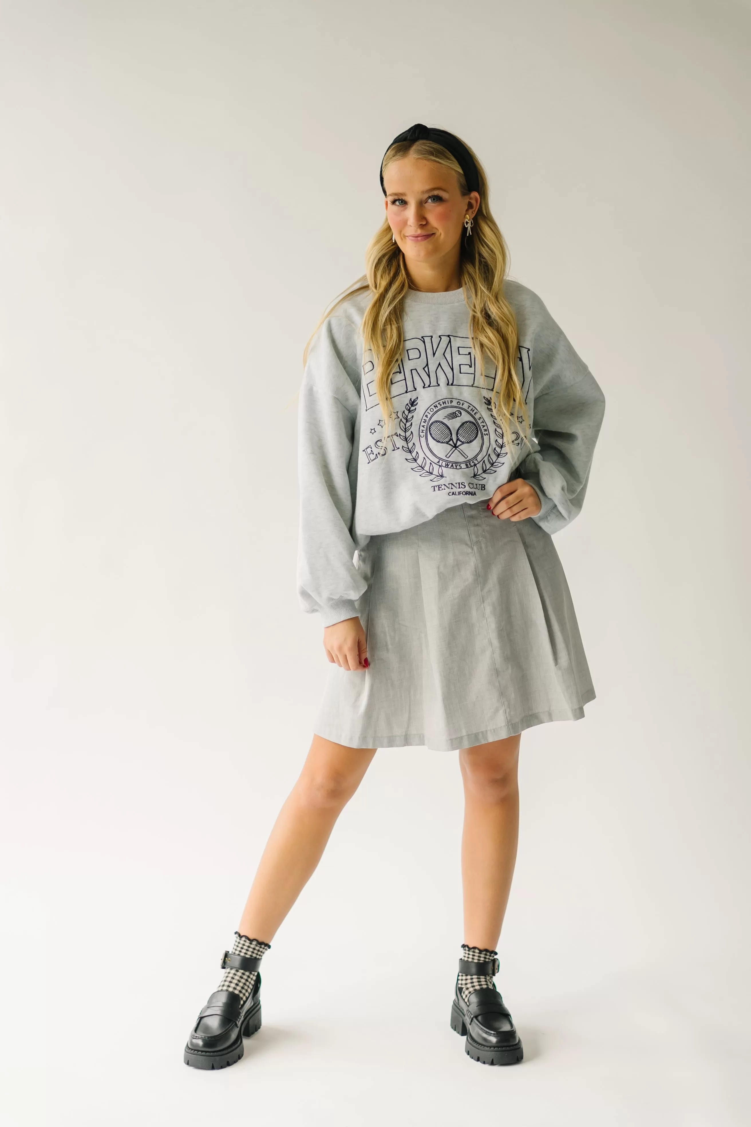 The Berkeley Graphic Sweatshirt in Heather Grey