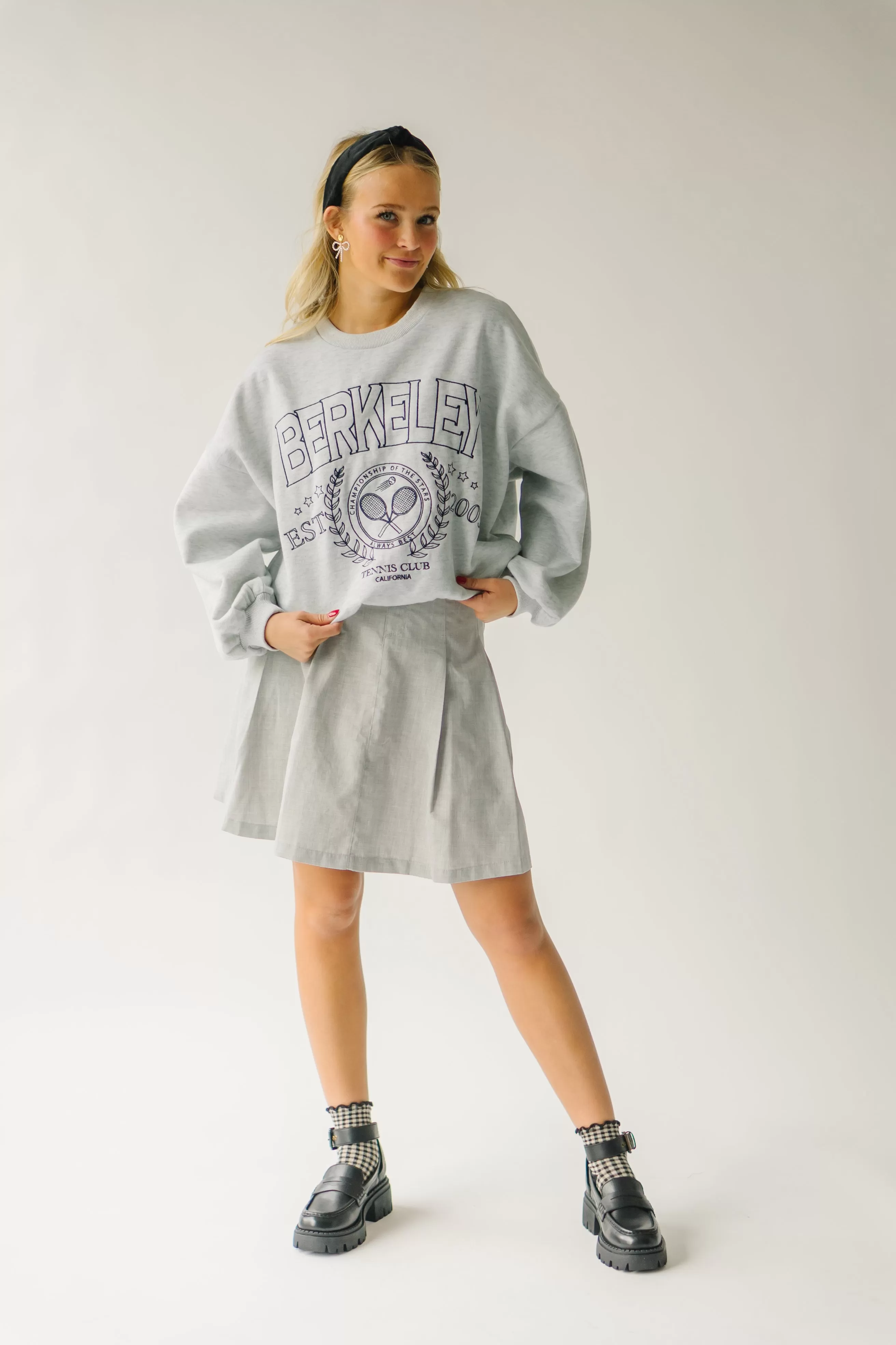 The Berkeley Graphic Sweatshirt in Heather Grey