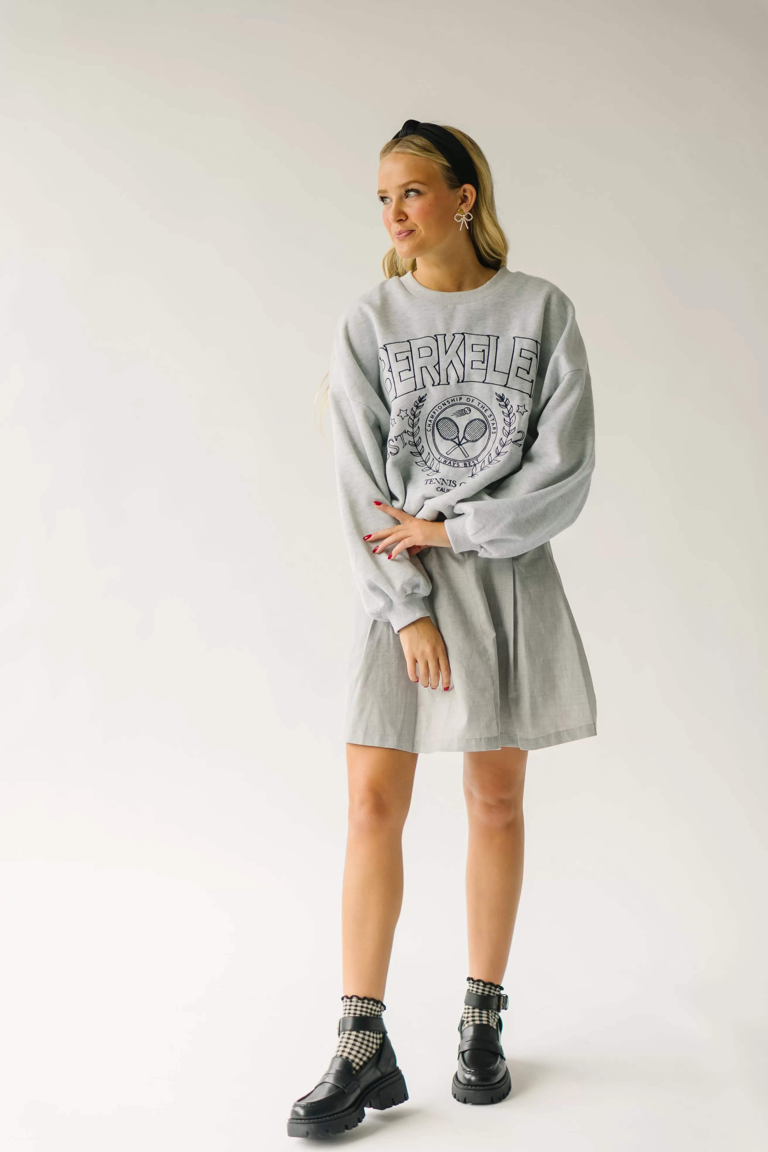 The Berkeley Graphic Sweatshirt in Heather Grey