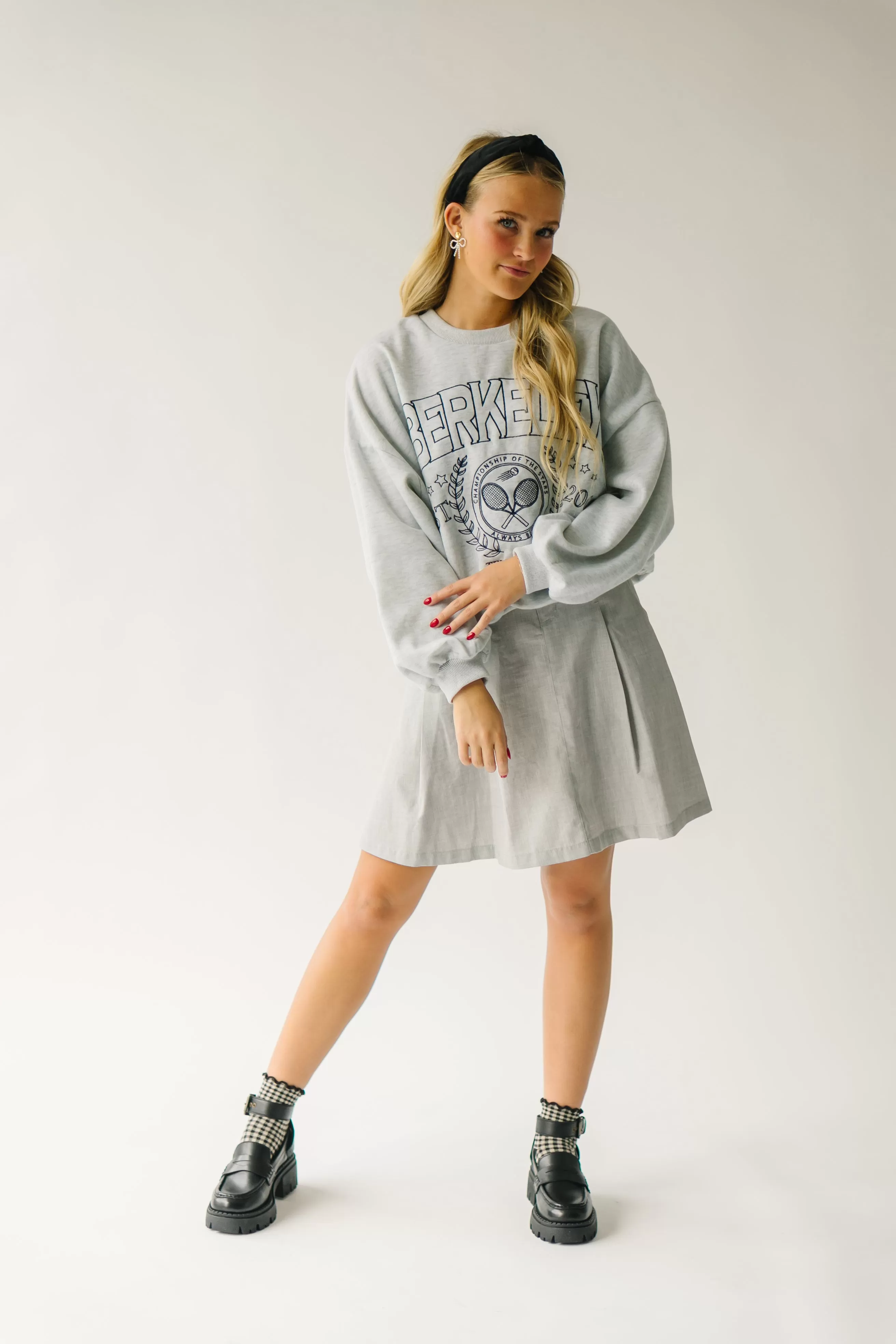 The Berkeley Graphic Sweatshirt in Heather Grey