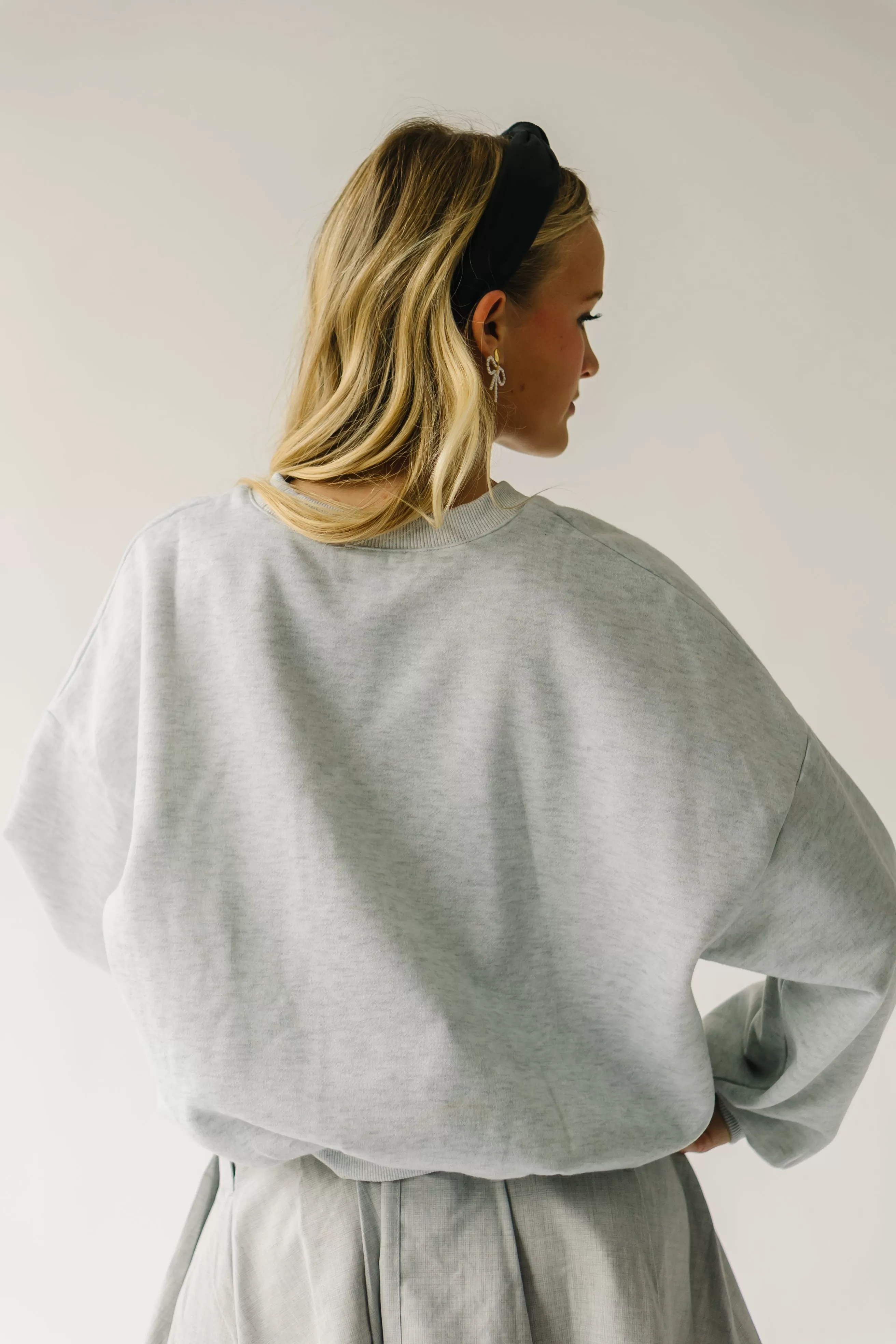 The Berkeley Graphic Sweatshirt in Heather Grey