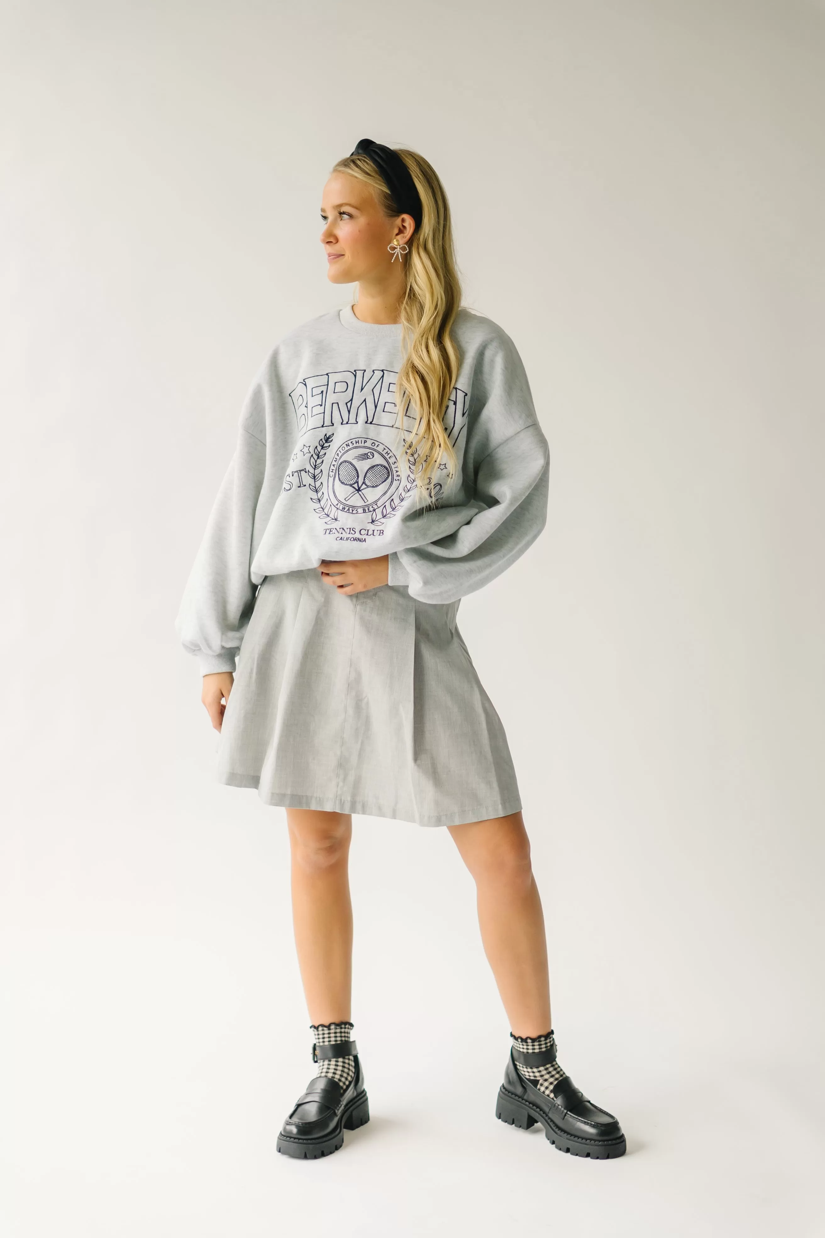 The Berkeley Graphic Sweatshirt in Heather Grey