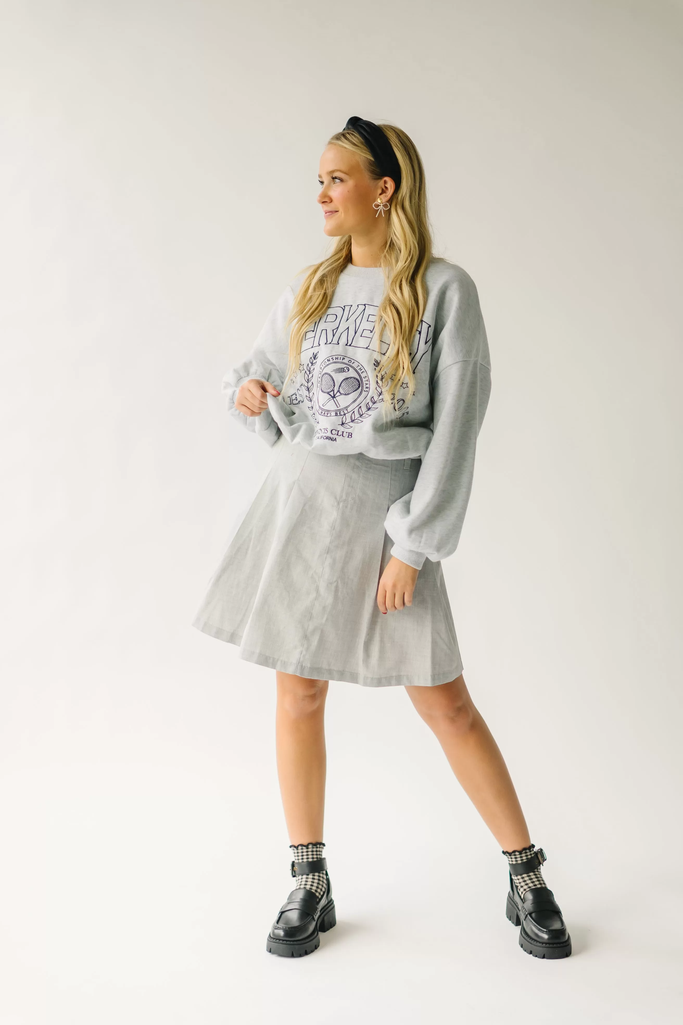 The Berkeley Graphic Sweatshirt in Heather Grey