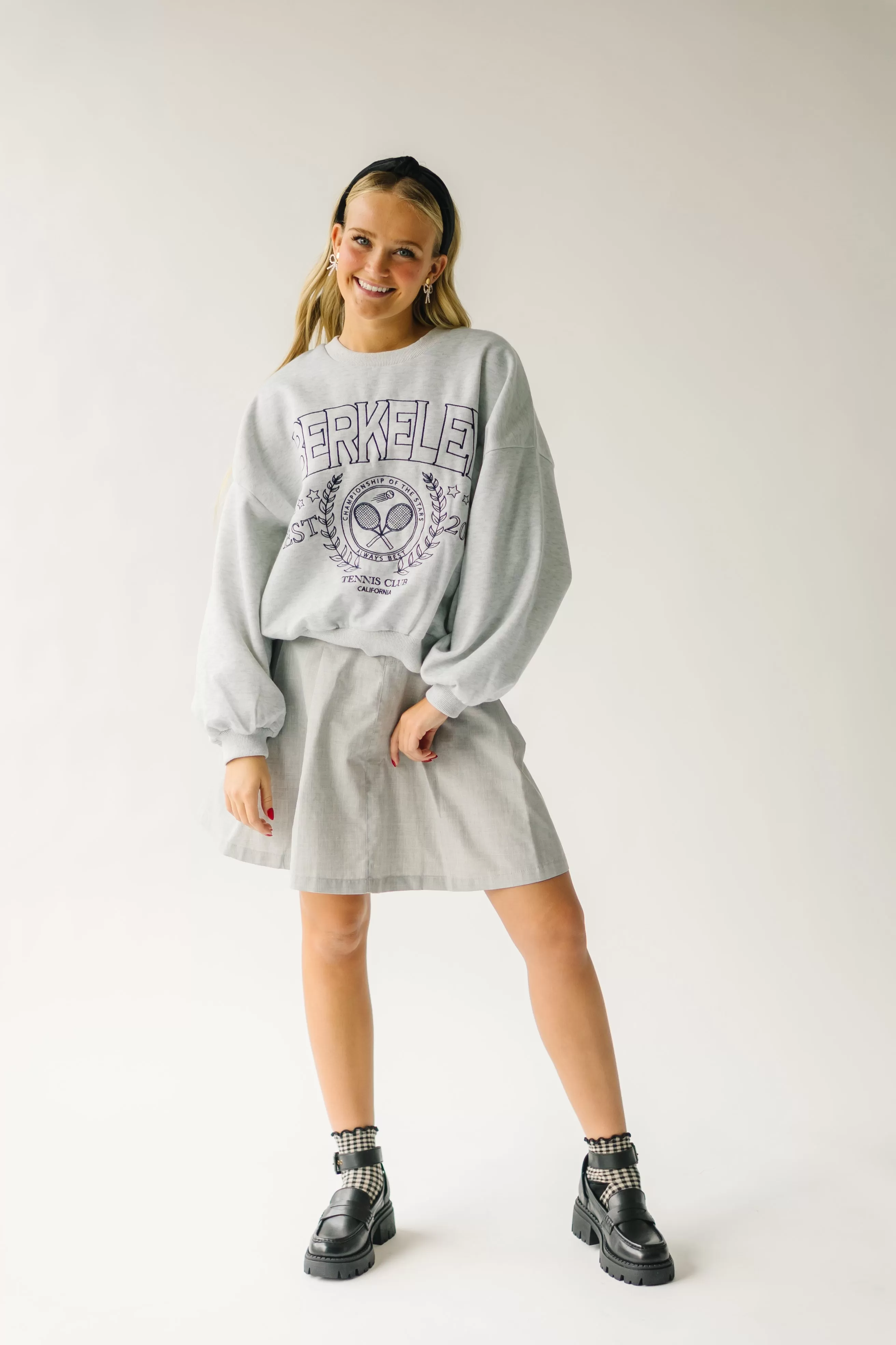 The Berkeley Graphic Sweatshirt in Heather Grey