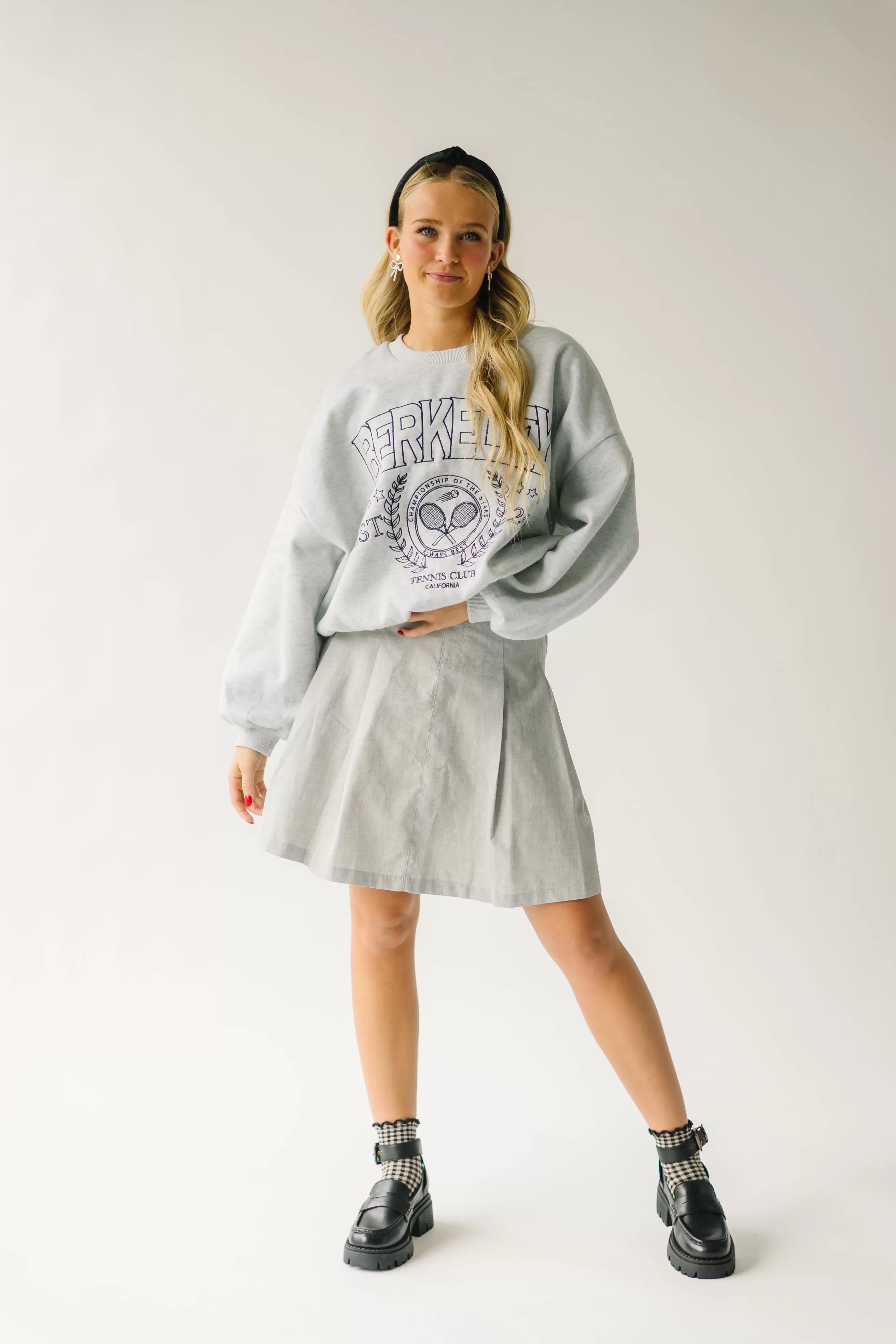 The Berkeley Graphic Sweatshirt in Heather Grey