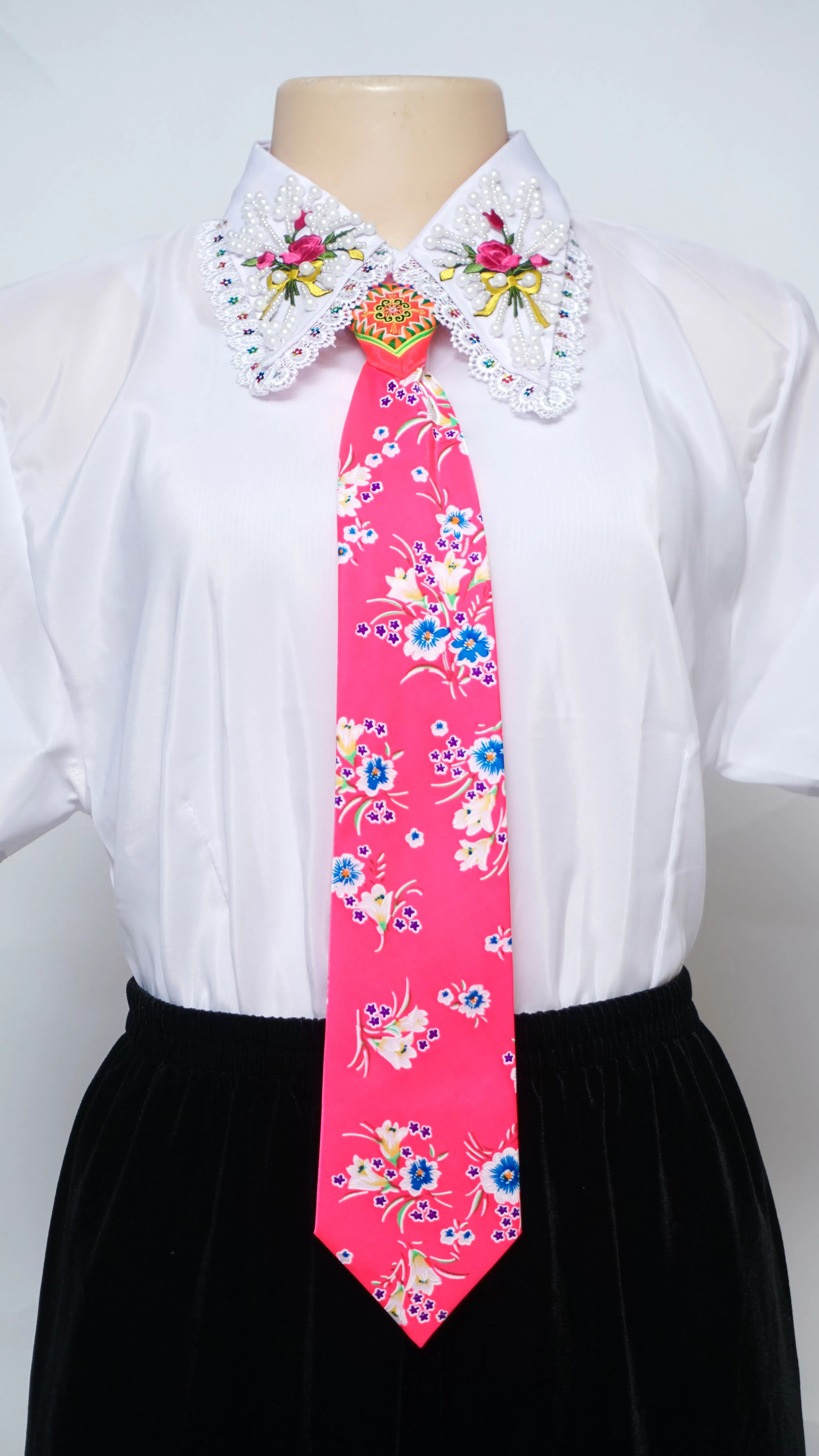 Women Pink Tie